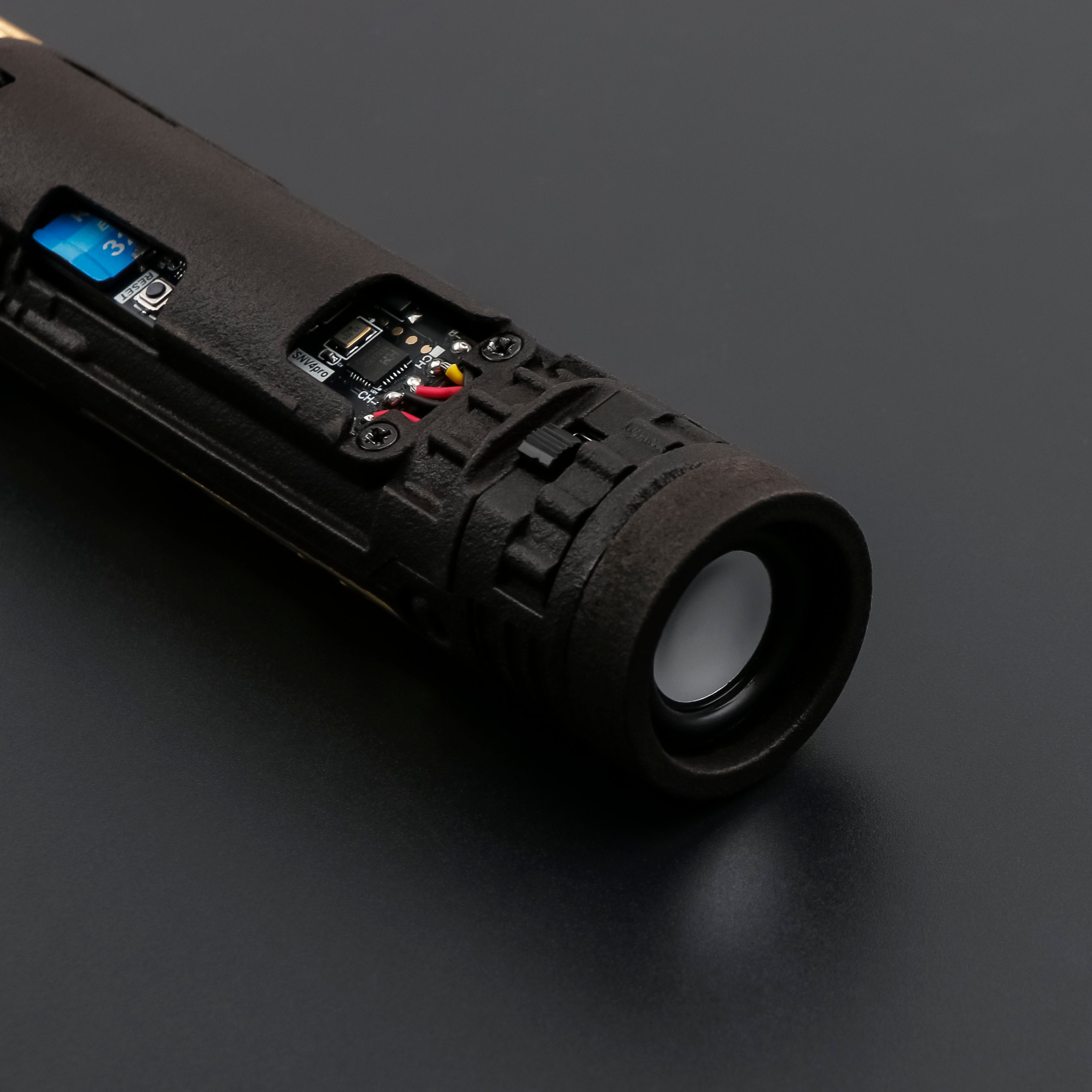 Pack Collector – Sabre Laser Légendaire de Mustafar